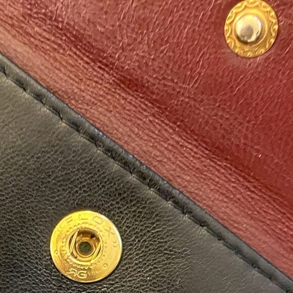 ❤️SOLD❤️AUTHENTIC CHANEL Vintage Classic Black Flap Closure Clutch Purse - Picture 12 of 14